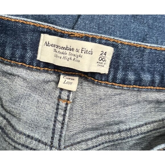 Abercrombie & Fitch Curve Love Ultra High Rise Ankle Straight Jeans in Blue - Picture 5 of 5